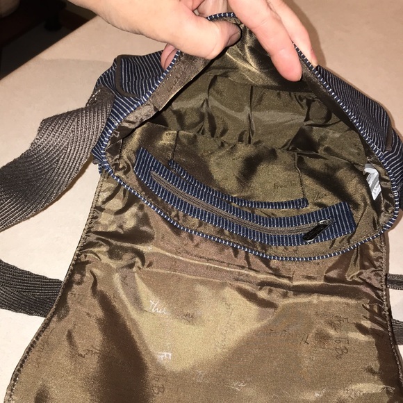 Thirty-One Free To Be Crossbody NWOT! - Picture 4 of 11